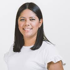 Becky Knott's Instagram, Twitter & Facebook