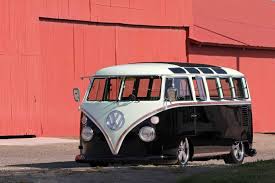 Im vw t1 hat volkswagen karosserie und rahmen direkt verschweißt. Vw T1 Bus Das Meisterstuck Eurotuner News
