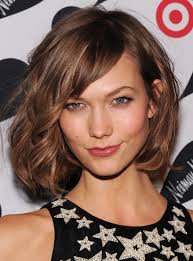 You do not have to be a stylist to have ideal short bob hairstyles with feathered layers all day. Celebrity Bob Hairstyles 20 Fabulous Short Bob Haircuts For 2021 Pretty Designs