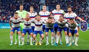 Kondisi kontras di alami kedua tim saat datang ke pertandingan di stadion saint petersburg. 8mhdq6tcd6xh5m