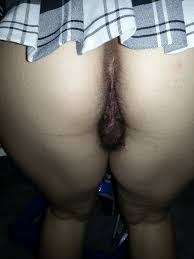 妻の毛むくじゃらのお尻....