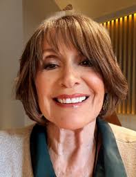 Carolyn Alston's Instagram, Twitter & Facebook