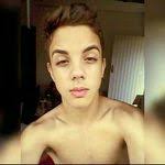 Derick Serra's Instagram, Twitter & Facebook