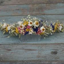 Couronne De Demi Cheveux De Fleur Sechee De Pre De Festival Etsy Floral Hair Vine Dried Flowers Crown Hairstyles