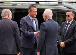 Cumhurbaşkanı Erdoğan, CHP lideri Özgür Özel ile görüştü