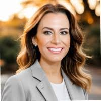 Kim Perryman's Instagram, Twitter & Facebook