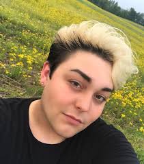 Wasifu kwa Kyle Strasser