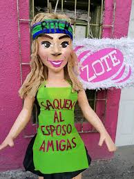 Luna señaló que su comadre le. Saquen Al Esposo Amigas Crean Pinata De Karla Panini Y Al Marido No Le Gusta Nada