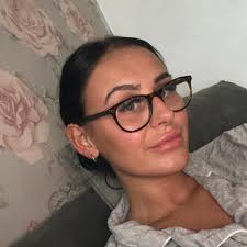 Hey everyone! Me and my partner are moving out to Chattanooga from the uk  next year as he's been offered a sponsorship over there. is this a nice  town? We have 2