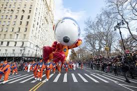 Some thanksgiving in new york city hotels have great views of the parade (and some don't!), making it easy to stay warm and dry, use a rest room, eat and still watch the parade from a prime spot. 94th Macy S Thanksgiving Parade Nyc Virtual Average Socialite