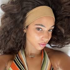 imavirgo0o♕ (@crystaal_perezz)