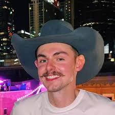 Jared Stover (@thevinylcowboy)