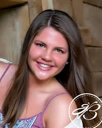 How gorgeous is this girl? We had so much fun shooting these pictures and I  love the rustic feel of these!!! You are stunning Olivia!!!