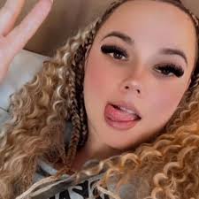 Who can do long and short alternating and 3D-ish lash mapping in Riverview?