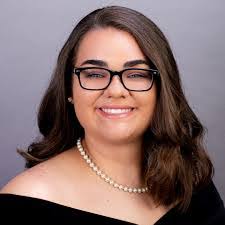 Donna Batts's Instagram, Twitter & Facebook