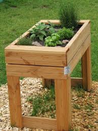 Krauterhochbeet Selber Bauen 30 Kreative Ideen Archzine Net Tisch Selber Bauen Pflanztisch Selber Bauen Und Hochbeet Selber Bauen Anleitung