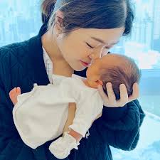 Dora Chan 👄 Makeup Addict (@doramua) • Instagram photos and videos