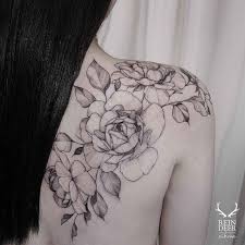 Flower Tattoos On Shoulder Blade Best Tattoo Ideas Gallery Tatuajes De Flor En El Hombro Tatuaje De Flores En La Espalda Disenos De Tatuaje De Flores