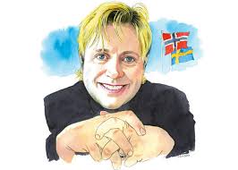 På twitter (@runarsogaard) är jag kortfattad om olika nyheter och lite provocerande för att väcka upp. Runar Sogaard Sveriges Mest Kanda Norrman Fokus