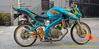 Velg jari jari, ban kecil, tanla spion, dengan ciri khas warna warni ataupun dualtone colour. Modifikasi Motor Vixion Jari Jari Rosaemente Com