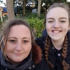 Linda Stagg's Instagram, Twitter & Facebook