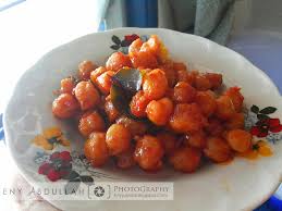 Rempeyek kacang tanah yang pasti rangup. Kacang Kuda Pedas
