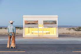 Tips Tricks How To Use Minimalist Wall Art To Make Any Room Look Bigger Prada Marfa Marfa Prada