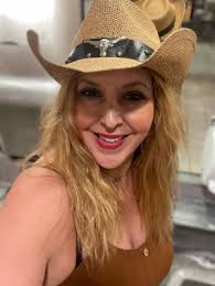 Hawaiian Resort Pool and Spa