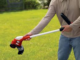 Black And Decker 20 Volt Lithium Battery Weed Eater Black And Decker Grass Hog Lst220 Lithium Ion Cordless Trimmer Edger 12 Inch 20 Volt Http Www Flooring Magazine Com Bla Trim Reviews Trimmers Best Brushes
