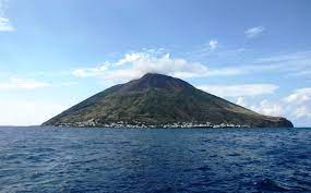 3,562 likes · 25 talking about this · 992 were here. Stromboli Wikipedia