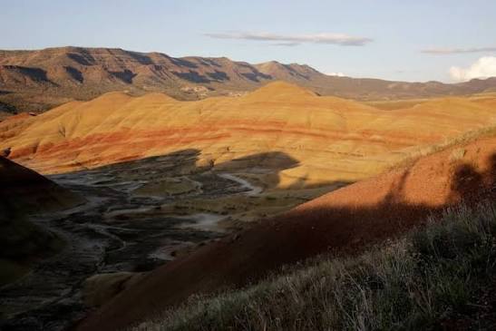 Sunset at the Painted Hills is a must-see Oregon experience – Here is  Oregon - hereisoregon.com