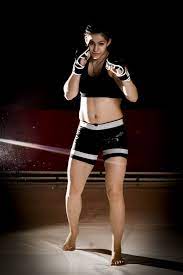 Rapture mixed wrestling real knockout hd. In Pasi De Salsa Spre Cusca De Mma Cum Poate Sa Arate Cea Mai Fioroasa Romanca
