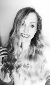 Ashley Peavey's Instagram, Twitter & Facebook