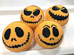 4 different colors and witches brew halloween bath bombs are made with natural apricot kernel oil to help nourish and. Halloween Bath Bomb Gift Ideas Holiday Gifts Holiday Bath Bomb Pumpkin Spice Basic Bath Bomb By Sou Halloween Bath Bombs Holiday Bath Bombs Bath Bomb Gift