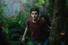 First Photos From Disney S A Wrinkle In Time Levi Miller A Wrinkle In Time Levi