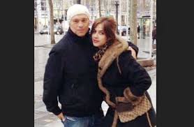 Jun 19, 2021 · ردت لمياء شقيقة رجل الأعمال محمد حلاوة على إهانة الفنانة ياسمين عبدالعزيز للفنانة ريهام حجاج، زوجة محمد حلاوة، في رسالة مصورة عبر انستجرام.؟ وأكدت لمياء عبر الحساب الرسمي لشقيقها، بأنها فوجئت بإهانة ياسمين عبدالعزيز. Ø²ÙˆØ¬ ÙŠØ§Ø³Ù…ÙŠÙ† Ø¹Ø¨Ø¯ Ø§Ù„Ø¹Ø²ÙŠØ² Ø§Ù„Ø­Ø§Ù„ÙŠ