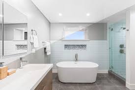 Kitchen and bath remodels on hgtv's house hunters renovation 14 photos. 20 Townhouse Primary Bathroom Ideas Photos Home Stratosphere