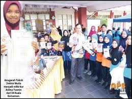 Antara aktiviti kelab doktor muda ialah mengawasi penyediaan makanan oleh unit uniform semasa perjumpaan unit uniform. Galak Sertai Kelab Doktor Muda Berita Gps Bestari