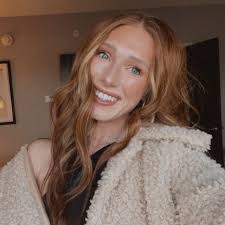 Hallie Conrad's Instagram, Twitter & Facebook