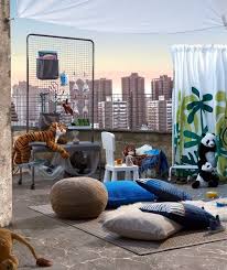 Arrange A Home Theatre Without A Roof Home Theater Outdoor Armchair Outdoor Furniture Sets