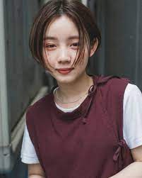 面長さんが輝くヘアスタイル 前髪なし派におすすめの髪型を長さ別にご紹介 folk 面長 髪型 前髪なし ハンサムショート