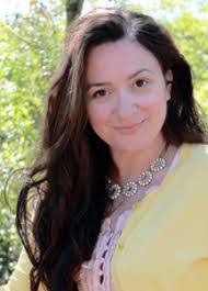 Amanda Connolly's Instagram, Twitter & Facebook