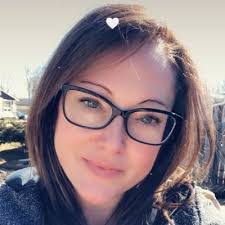 Lori Park's Instagram, Twitter & Facebook