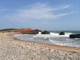 Seule Au Monde En Bord De Mer Moi Mes Souliers Bord De Mer Iles De La Madeleine Ile