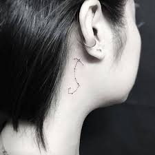 Weitere ideen zu tätowierungen, blumentattoos, tattoo ideen. Scorpio Constellation Tattoo Hinter Dem Ohr Constellationtattoobehindear Dem Hinter Ear Tattoo Ohr Ohr Skorpion Sternbild