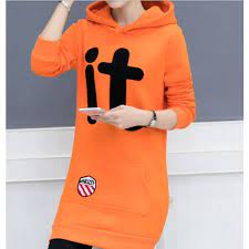 تيشرتات بنات طويلة بأكمام طويلة تيشرتات طويلة من البوليستر الثقيل تيشرتات سادة بأحرف انجليزية في واجهة التيشيرت تيشرتات fashion stylish sweaters