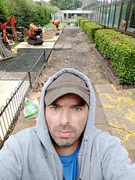 Are people still playing Forza Horizon 4?