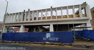 Pinnacle bank has 6 banking offices in murfreesboro, tennessee. Demolition Of Old Pinnacle Bank Building In Downtown Murfreesboro Continues Wgns Radio