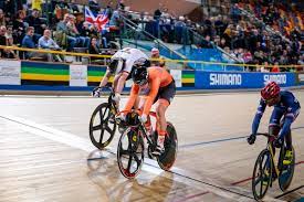 De sprinter is de regerend wereldkampioen op drie onderdelen en geldt als een van de grote favorieten voor een of meerdere gouden plakken. Libema Profcycling Apeldoorn Kandidaat Voor Ek Baanwielrennen Voor Junioren En Beloften 2021 Omnisport Apeldoorn Wordt Deze Zomer Mogelijk Gastheer Van Het Ek Baanwielrennen Voor Junioren En Beloften Dit Toernooi Zal Van