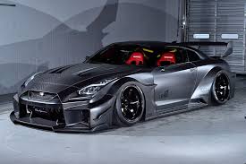 gtマシン顔負けの存在感を放つ究極系ドライカーボンボディ 東京オー 2020 日産 gtr すごい車 スポーツカー
